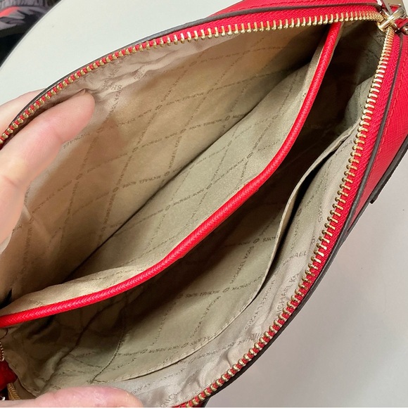 Michael Kors NWOT Ltd Edition Butterfly Applique Red & Brown Crossbody MSRP $298 - Picture 13 of 15